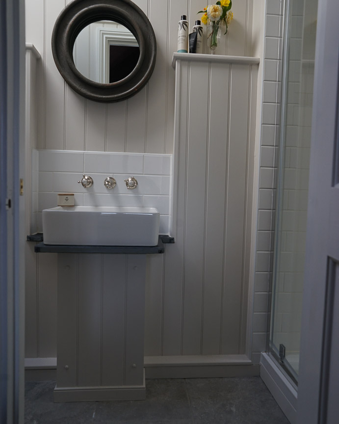 Porth Nanven Cottage Ensuite shower room