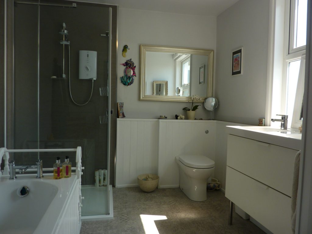 Bath room at Trevarrack Row Cottage in Cornwall