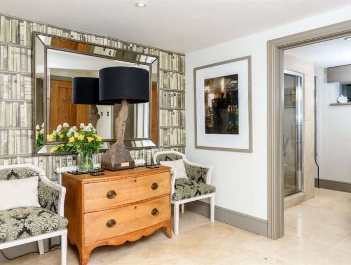 Master Suite with large dressing area | Holiday Cottage in Mousehole