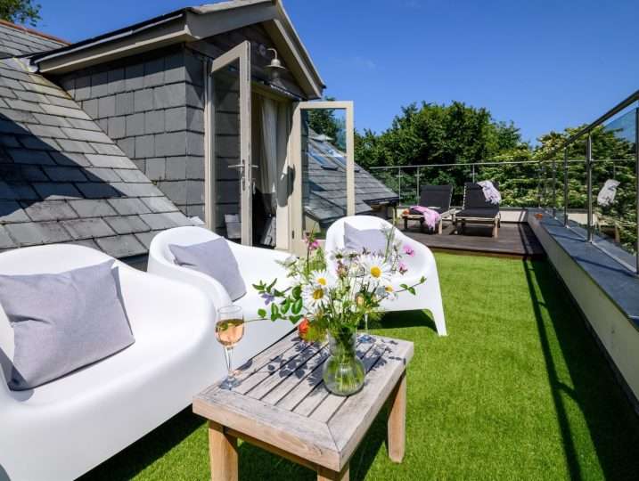 Balcony outside Family Suite | Holiday Cottage in Mousehole