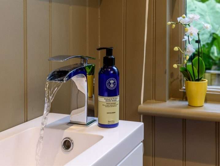 Ground Floor WC | Holiday Cottage in Mousehole