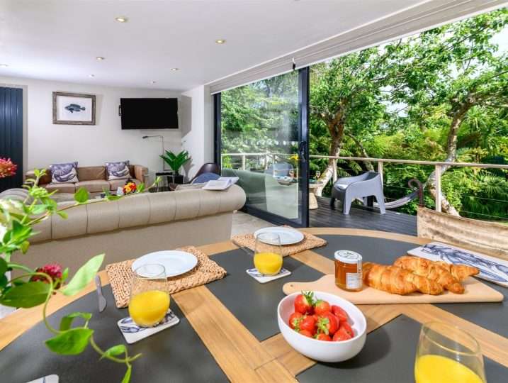 Open Plan Living Area | Holiday Cottage in Mousehole