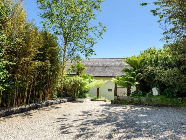 Front Entrance to Summer House | Holiday Cottage in Mousehole