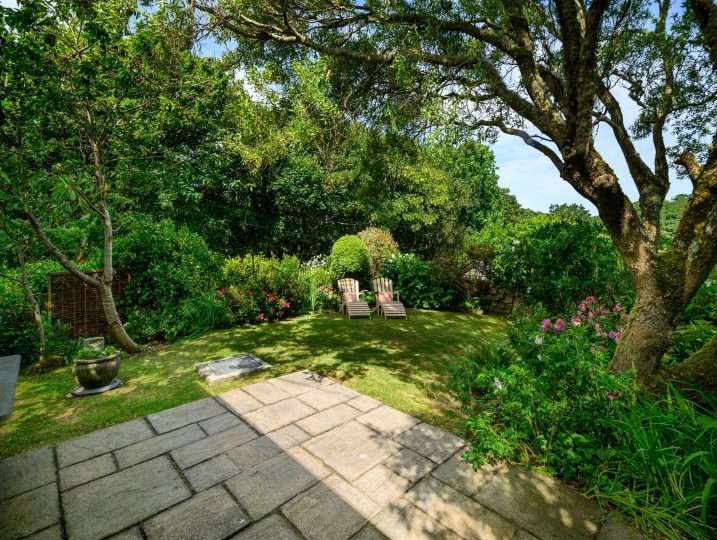 Patio area outside dining area | Porth Nanven Cottage - Cornish Cottage St Just - Coastal