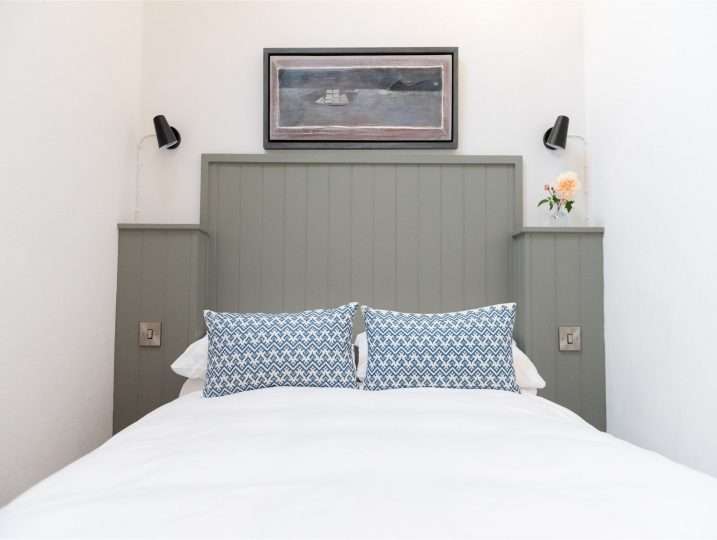 Comfortable Double Bed with 100% cotton sheets | Porth Nanven Cottage - Cornish Cottage St Just - Coastal