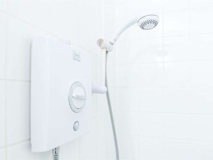 Electric Shower in Ensuite Bathroom | Family Holiday Cornwall Near Beach