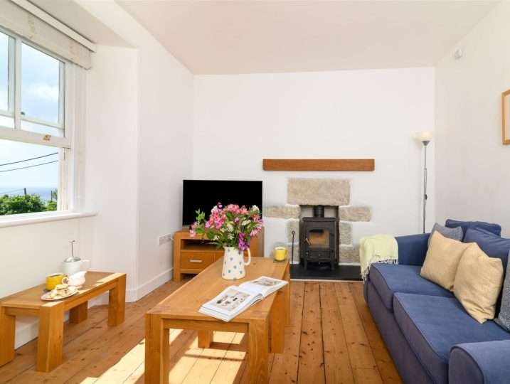 Bright spacious sitting room | Family Holiday Cornwall Near Beach