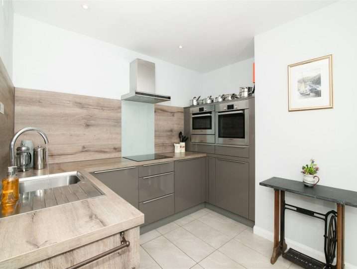 Modern Kitchen, 2 ovens | Retreat in Mousehole sea views
