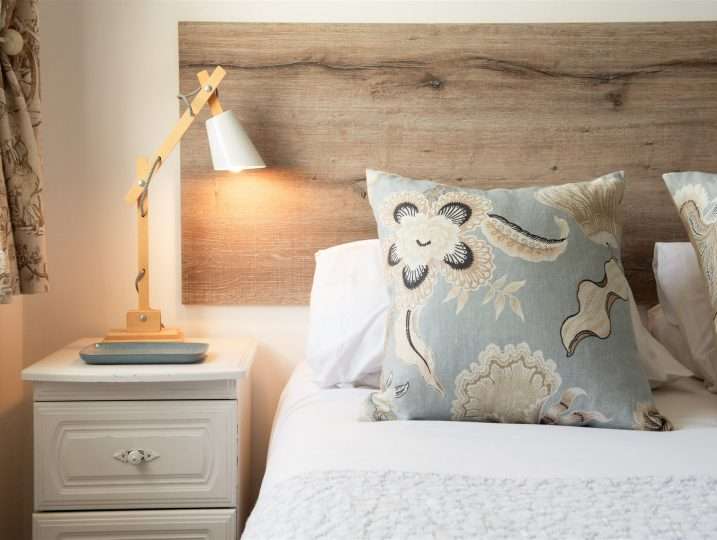 Cosy Bedroom | Patio Garden | Retreat in Mousehole sea views